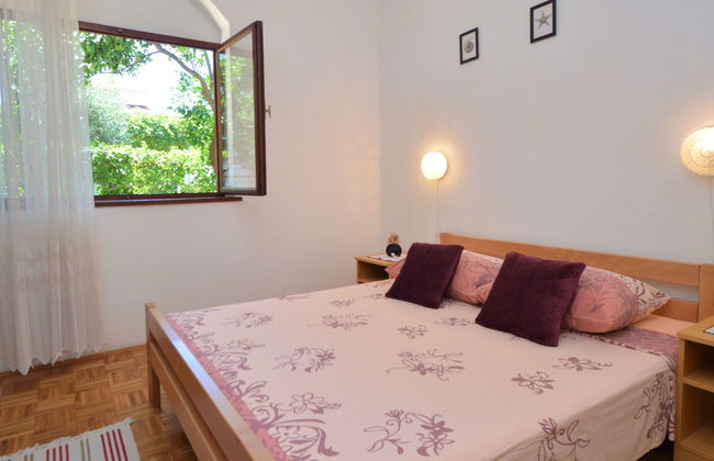 Apartment mit 2 Schlafzimmern in Sibenik mit garten und terrasse - Foto 4