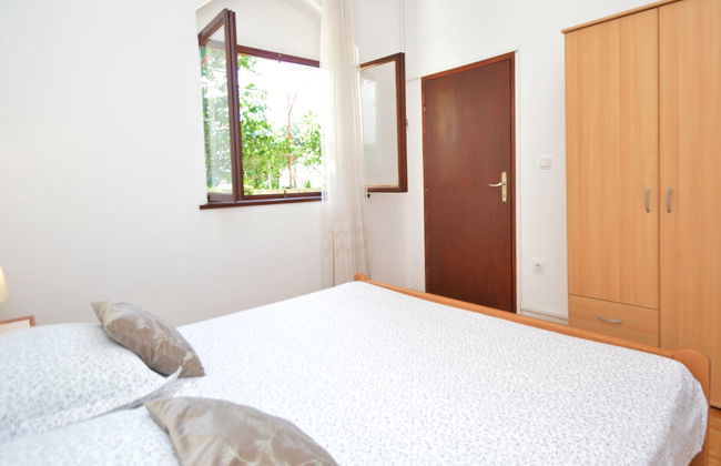 Apartment mit 2 Schlafzimmern in Sibenik mit garten und terrasse - Foto 8