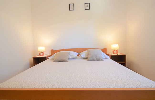 Apartment mit 2 Schlafzimmern in Sibenik mit garten und terrasse - Foto 7