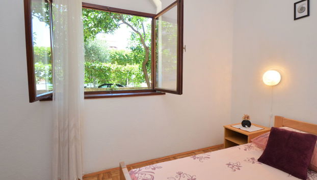 Apartment mit 2 Schlafzimmern in Sibenik mit garten und terrasse - Foto 5