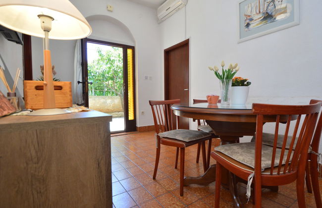 Apartment mit 2 Schlafzimmern in Sibenik mit garten und terrasse - Foto 16