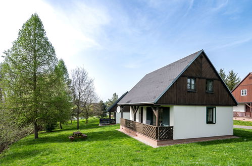 Foto 1 - Casa de 3 quartos em Černý Důl com piscina e vista para a montanha