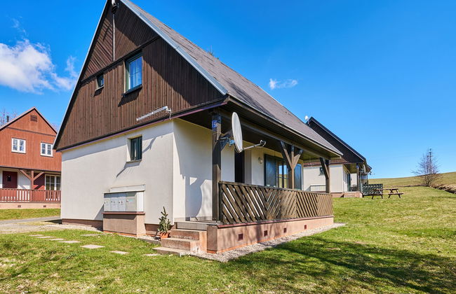 Casa de 3 quartos em Černý Důl com piscina e jardim - Foto 43