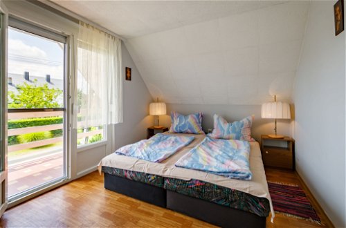 Foto 8 - Haus mit 4 Schlafzimmern in Balatonmáriafürdő mit garten und terrasse