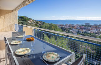 Photo 1 - 2 bedroom Apartment in Le Lavandou with garden and sea view