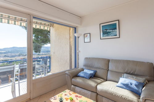 Foto 8 - Apartamento de 2 quartos em Le Lavandou com jardim e vistas do mar