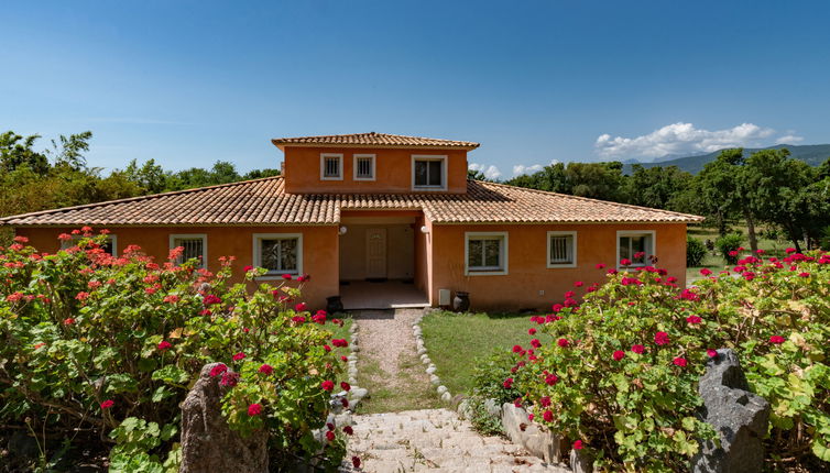 Photo 1 - Maison de 3 chambres à Prunelli-di-Fiumorbo avec piscine et vues à la mer