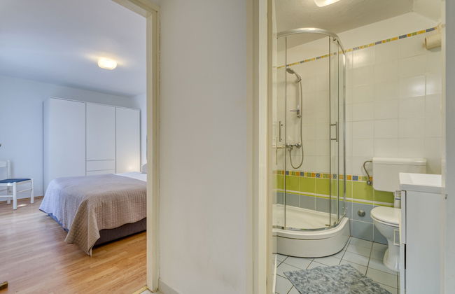 Apartamento de 3 quartos em Omišalj com jardim e terraço - Foto 10