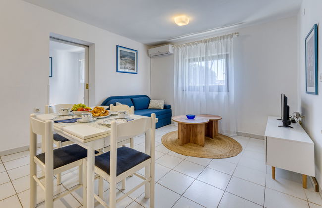 Apartamento de 3 quartos em Omišalj com jardim e terraço - Foto 8