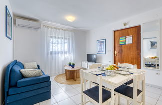 Photo 3 - Appartement de 2 chambres à Omišalj avec jardin et terrasse