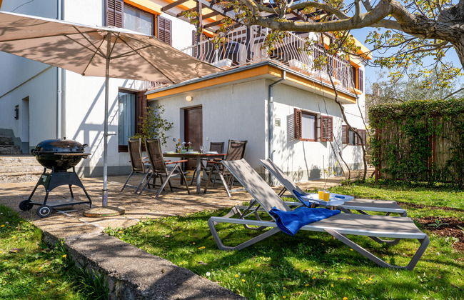Apartamento de 3 quartos em Omišalj com jardim e terraço - Foto 14