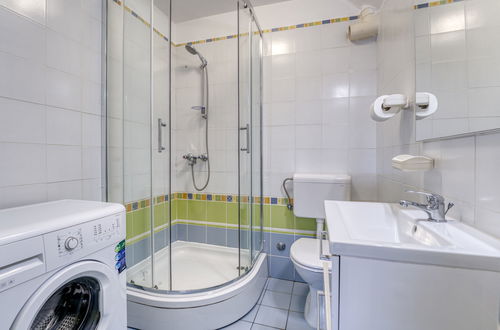 Photo 11 - Appartement de 2 chambres à Omišalj avec jardin et terrasse