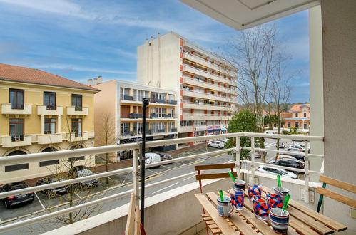 Foto 4 - Appartamento con 1 camera da letto a Arcachon con vista mare