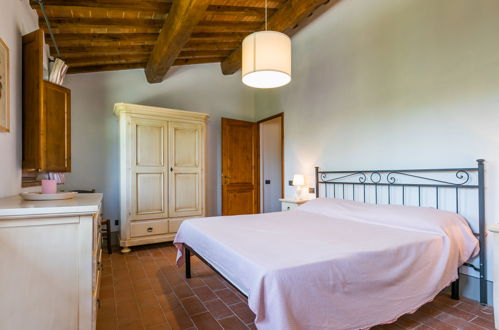 Foto 14 - Apartment mit 2 Schlafzimmern in Castelfiorentino mit schwimmbad und garten