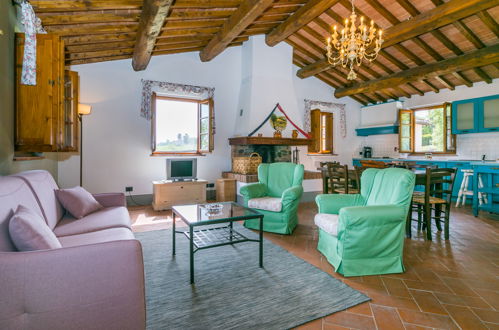 Foto 4 - Appartamento con 2 camere da letto a Castelfiorentino con piscina e giardino