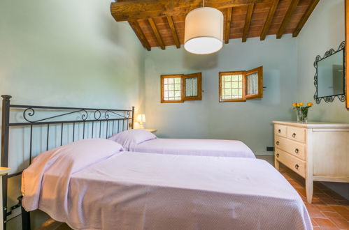 Foto 16 - Appartamento con 2 camere da letto a Castelfiorentino con piscina e giardino