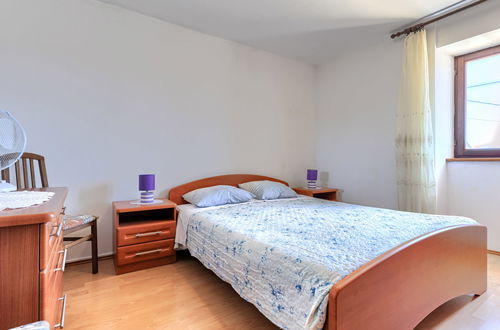 Foto 26 - Casa con 2 camere da letto a Ližnjan con piscina privata e giardino