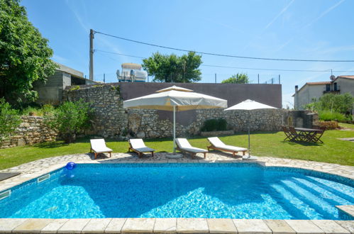 Foto 2 - Casa de 2 quartos em Ližnjan com piscina privada e vistas do mar