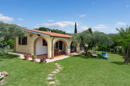 Photo 2 - Maison de 2 chambres à Bibbona avec piscine privée et jardin