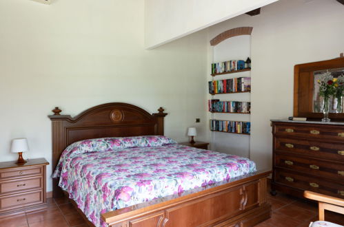 Photo 15 - 2 bedroom House in Bibbona with private pool and garden