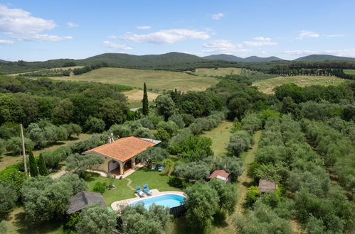 Photo 1 - Maison de 2 chambres à Bibbona avec piscine privée et jardin