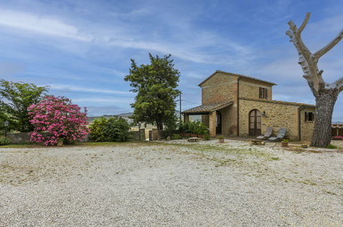 Photo 44 - 2 bedroom House in Volterra with swimming pool and garden