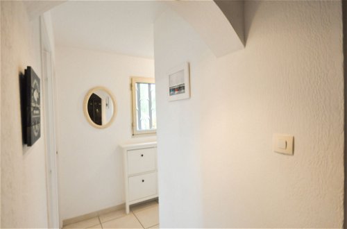 Foto 8 - Appartamento con 2 camere da letto a Cavalaire-sur-Mer con terrazza e vista mare
