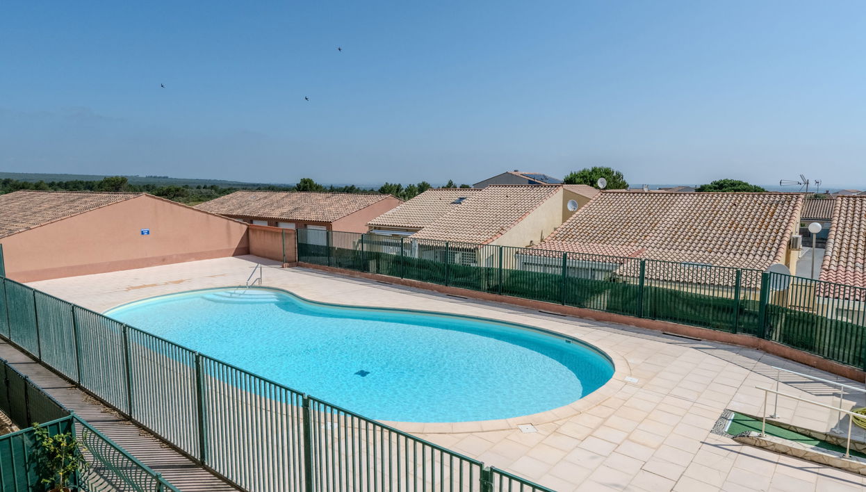 Apartment mit 2 Schlafzimmern in Fleury mit schwimmbad und terrasse - Foto 1