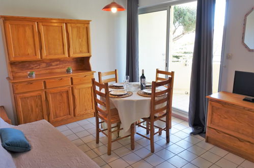 Foto 8 - Apartamento de 2 quartos em Narbonne com vistas do mar