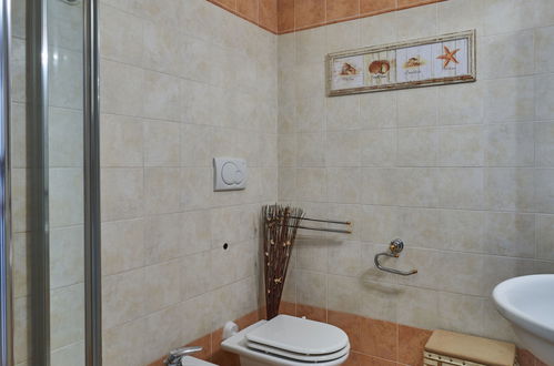 Foto 18 - Apartamento de 1 quarto em Sirmione com piscina e jardim