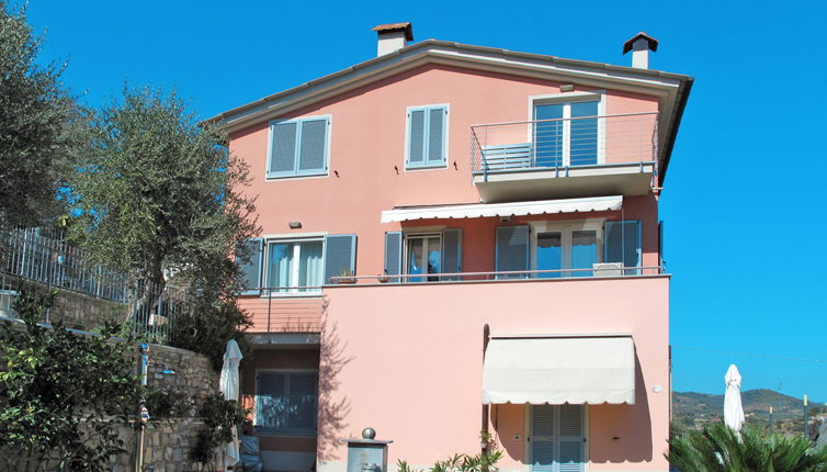 Photo 1 - 1 bedroom Apartment in Imperia with garden and terrace