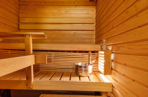 Foto 12 - Casa de 1 habitación en Kolari con sauna y vistas a la montaña