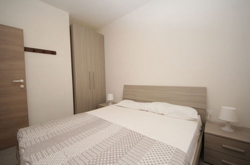 Foto 3 - Appartamento con 2 camere da letto a Rosolina con giardino e terrazza