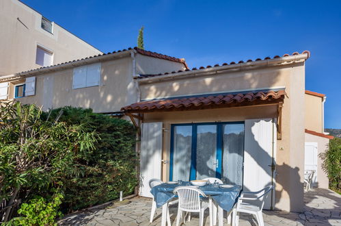 Photo 20 - Maison de 2 chambres à Le Lavandou avec piscine et vues à la mer