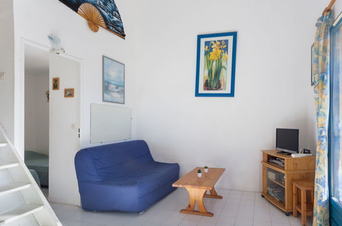 Photo 6 - 2 bedroom House in Le Lavandou with swimming pool and sea view