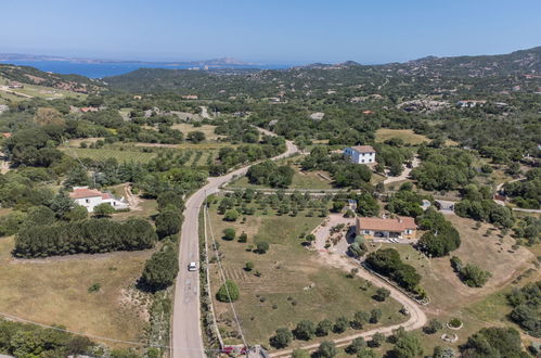 Foto 1 - Casa con 3 camere da letto a Arzachena con giardino e vista mare