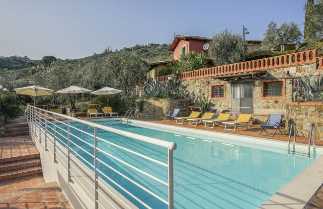 Casa de 3 quartos em Pieve a Nievole com piscina e jardim - Foto 1