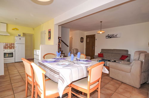 Photo 9 - 3 bedroom House in Saint-Rémy-de-Provence with garden and terrace