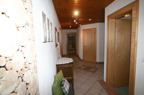 Foto 16 - Apartamento de 2 quartos em Fügen com vista para a montanha