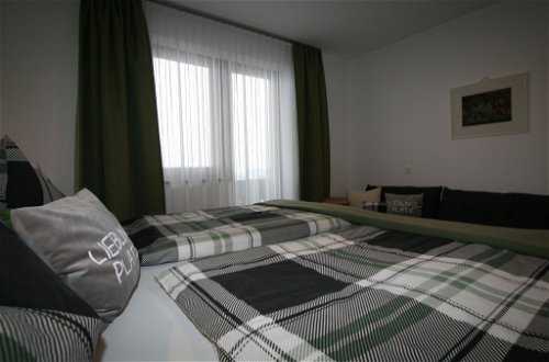 Foto 28 - Appartamento con 3 camere da letto a Fügen con vista sulle montagne