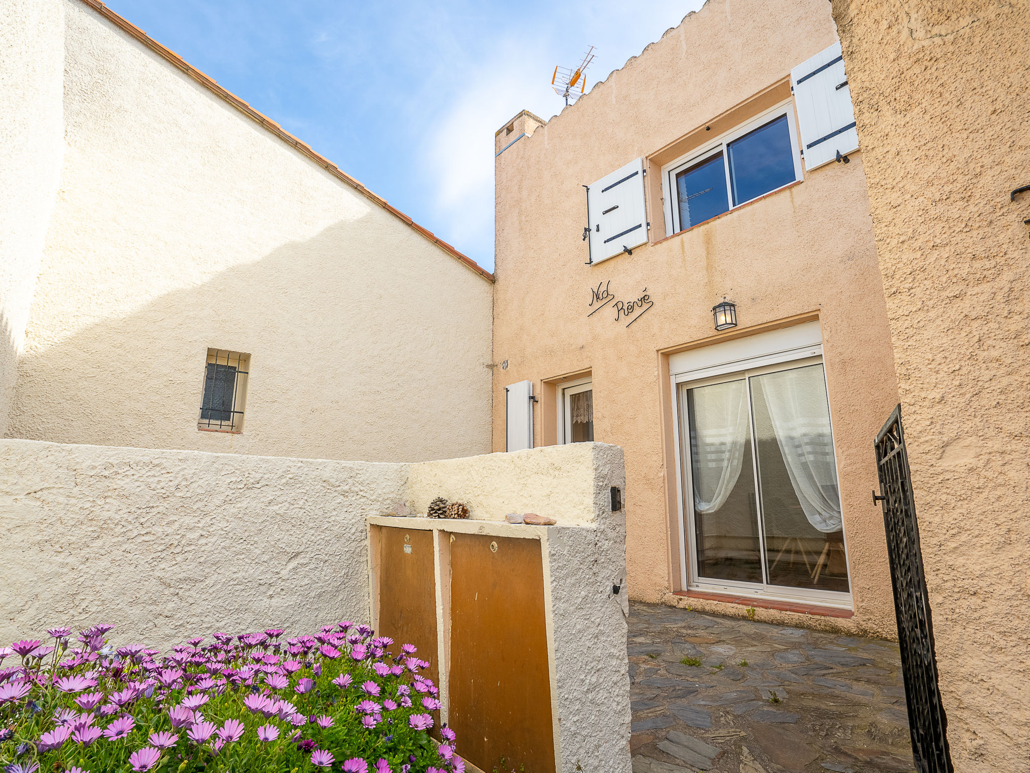 Foto 18 - Haus mit 2 Schlafzimmern in Saint-Cyprien mit terrasse und blick aufs meer