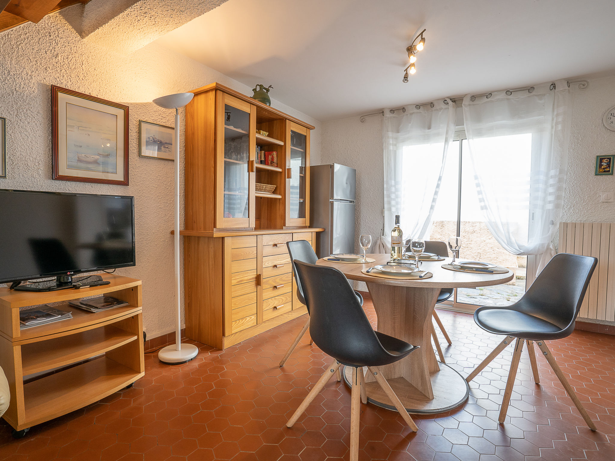 Photo 2 - Maison de 2 chambres à Saint-Cyprien avec terrasse et vues à la mer