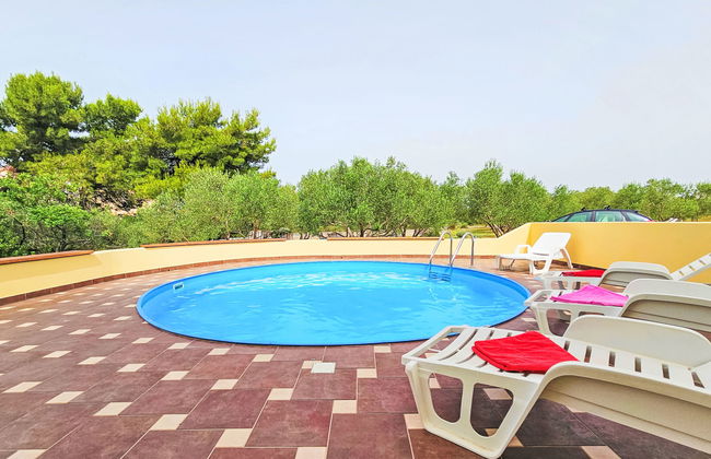 Apartamento de 3 quartos em Sibenik com piscina privada e jardim - Foto 2