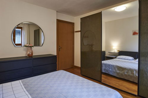 Foto 14 - Apartment mit 2 Schlafzimmern in San Siro mit blick auf die berge