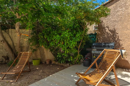 Photo 2 - Maison de 2 chambres à Sanary-sur-Mer avec jardin et terrasse