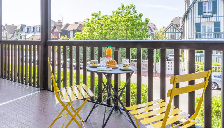 Foto 1 - Apartamento de 1 habitación en Deauville con vistas al mar