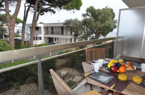 Foto 17 - Apartamento de 1 habitación en Cavalaire-sur-Mer con vistas al mar
