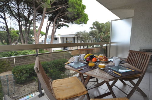 Photo 16 - 1 bedroom Apartment in Cavalaire-sur-Mer with sea view