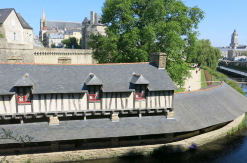 Foto 21 - Appartamento con 1 camera da letto a Vannes con giardino e vista mare