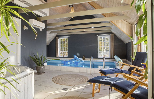 Casa de 6 quartos em Væggerløse com piscina privada e terraço - Foto 1